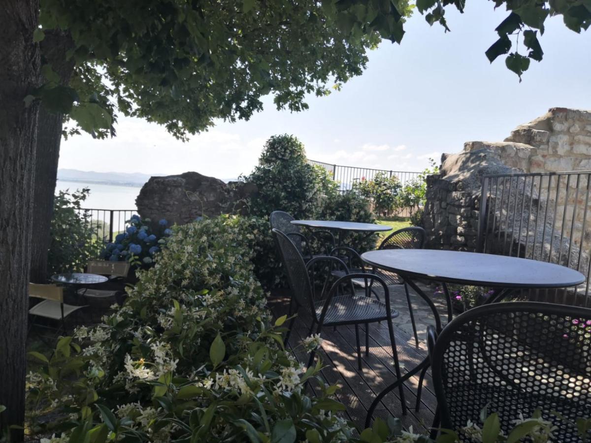 Bed and Breakfast Il Torrione Castiglione del Lago Exterior foto