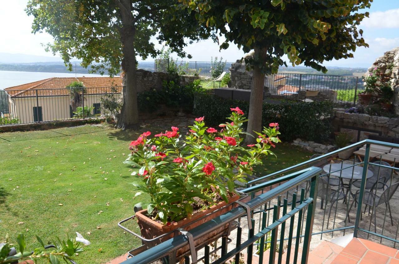 Bed and Breakfast Il Torrione Castiglione del Lago Exterior foto
